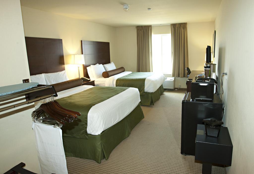 Cobblestone Inn & Suites - Langdon Εξωτερικό φωτογραφία